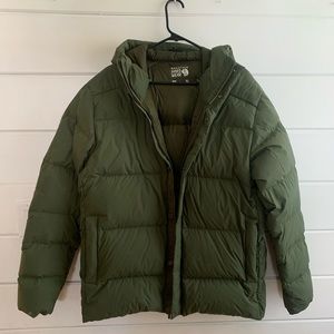 Men’s Mountain Hardware Down Jacket